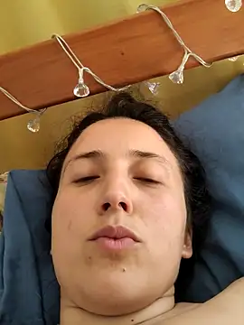 Bygambilia912 online show from 11-25-25, 02:17