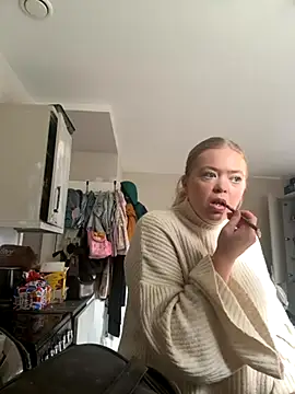 Snapshot of KaylaTrudi chatting on 11-05-25, 10:59 KaylaTrudi online show from 11-05-25, 10:59