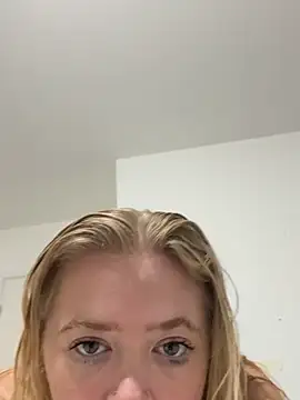 Snapshot of KaylaTrudi chatting on 11-06-25, 09:26 KaylaTrudi online show from 11-06-25, 09:26