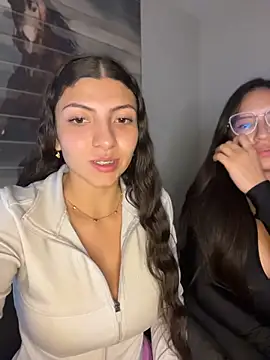 arieel  722 online show from 04-14-26, 04:07