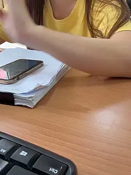 PhuongNhi21 online show from 09-11-25, 01:17