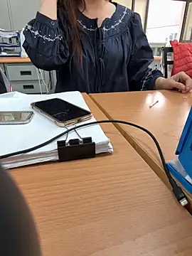 PhuongNhi21 online show from 11-14-25, 12:31