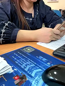 PhuongNhi21 online show from 11-25-25, 02:44