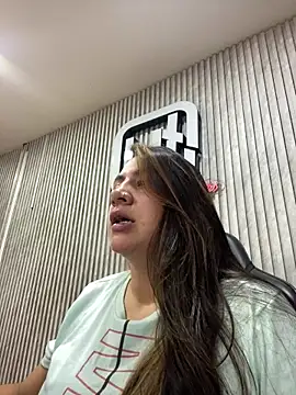 Snapshot of megvibes chatting on 10-14-25, 05:36 megvibes online show from 10-14-25, 05:36