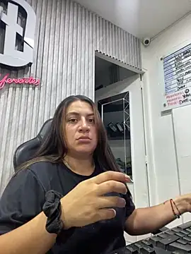 Snapshot of megvibes chatting on 02-11-26, 12:04 megvibes online show from 02-11-26, 12:04