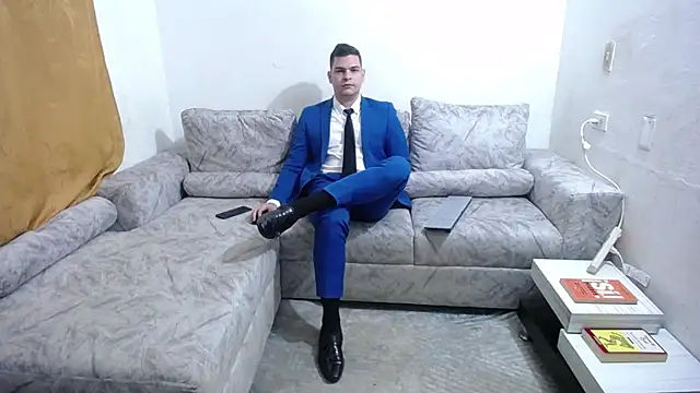 Snapshot of Victor_Maitland chatting on 09-19-25, 03:41 Victor Maitland online show from 09-19-25, 03:41
