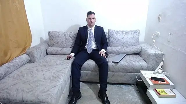 Snapshot of Victor_Maitland chatting on 09-20-25, 06:42 Victor Maitland online show from 09-20-25, 06:42