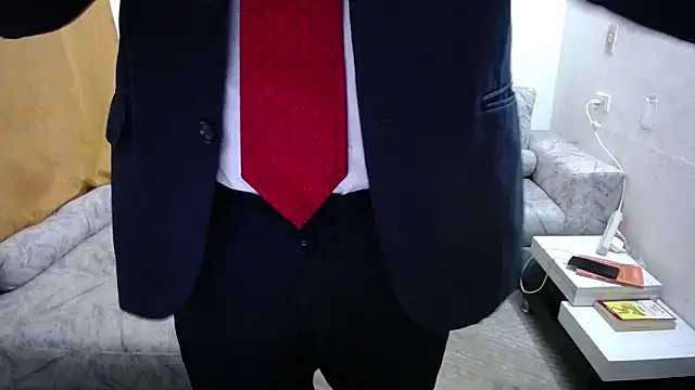 Snapshot of Victor_Maitland chatting on 10-14-25, 03:29 Victor Maitland online show from 10-14-25, 03:29