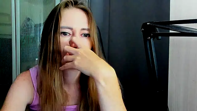 Snapshot of JessFoxxx chatting on 06-26-26, 12:59 JessFoxxx online show from 06-26-26, 12:59