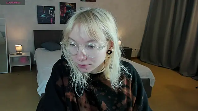 Snapshot of tattoo_art_baby chatting on 12-04-25, 01:48 tattoo art baby online show from 12-04-25, 01:48