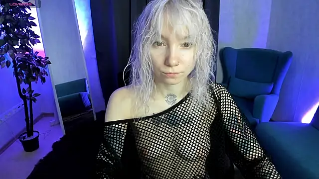 Snapshot of tattoo_art_baby chatting on 01-10-26, 12:34 tattoo art baby online show from 01-10-26, 12:34