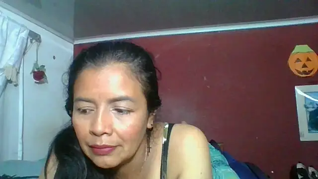 DianaOchoa  online show from 11-10-25, 03:27