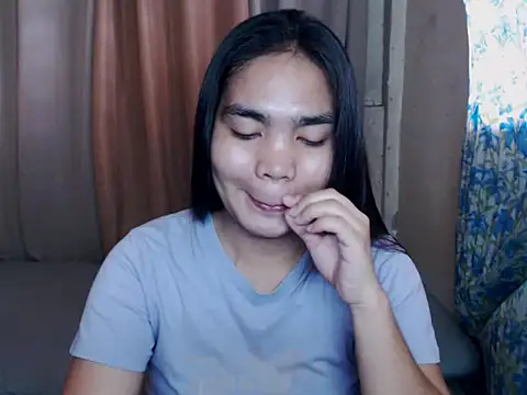 Snapshot of Simple_Martina chatting on 01-10-26, 02:02 Simple Martina online show from 01-10-26, 02:02