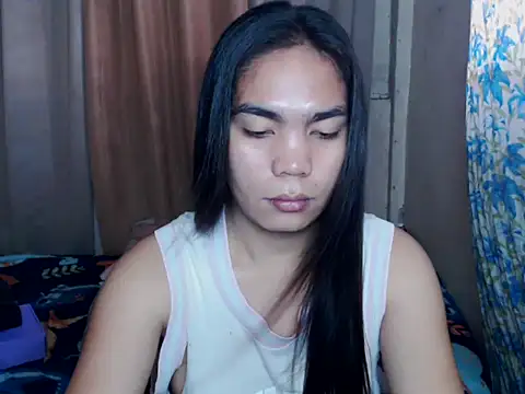 Snapshot of Simple_Martina chatting on 02-17-26, 01:13 Simple Martina online show from 02-17-26, 01:13