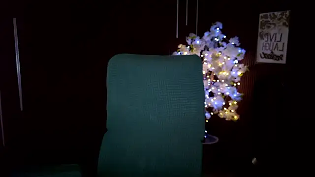 Snapshot of xxforyoureyesonlyxx chatting on 02-18-26, 04:41 xxforyoureyesonlyxx online show from 02-18-26, 04:41