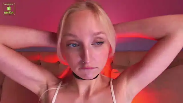 Snapshot of maya_snow chatting on 09-18-25, 10:39 maya snow online show from 09-18-25, 10:39