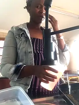 Snapshot of Goddessberry chatting on 09-12-25, 05:51 Goddessberry online show from 09-12-25, 05:51