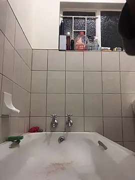 Snapshot of Goddessberry chatting on 09-24-25, 05:49 Goddessberry online show from 09-24-25, 05:49