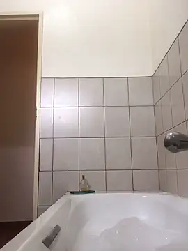 Snapshot of Goddessberry chatting on 09-25-25, 10:30 Goddessberry online show from 09-25-25, 10:30