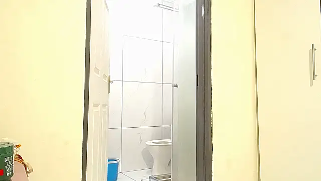 Snapshot of Goddessberry chatting on 10-19-25, 10:32 Goddessberry online show from 10-19-25, 10:32