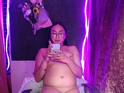 Snapshot of in_yourdreamstarxx chatting on 01-05-26, 05:27 in yourdreamstarxx online show from 01-05-26, 05:27