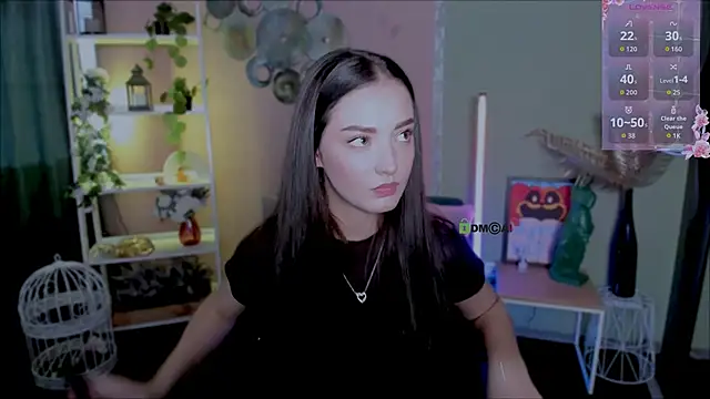 Snapshot of miki-niki chatting on 09-18-25, 12:40 miki-niki online show from 09-18-25, 12:40