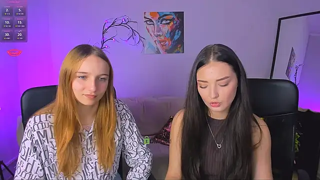 Snapshot of miki-niki chatting on 10-13-25, 01:22 miki-niki online show from 10-13-25, 01:22