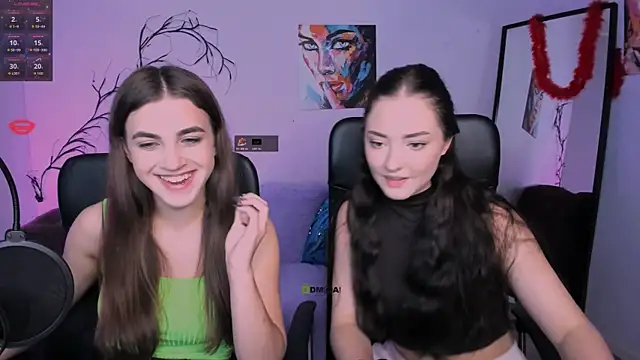 Snapshot of miki-niki chatting on 11-17-25, 04:13 miki-niki online show from 11-17-25, 04:13