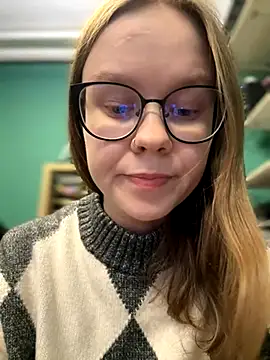 Snapshot of _CherryBloom_ chatting on 10-03-25, 07:05 CherryBloom online show from 10-03-25, 07:05