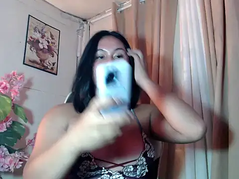 April smith online show from 05-25-26, 04:02