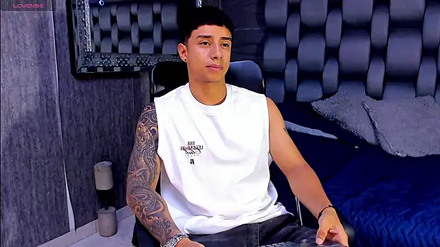 Snapshot of jaze_bradley chatting on 09-11-25, 11:32 jaze bradley online show from 09-11-25, 11:32