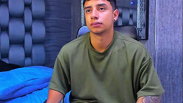 Snapshot of jaze_bradley chatting on 11-05-25, 11:32 jaze bradley online show from 11-05-25, 11:32