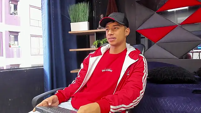 Snapshot of jaze_bradley chatting on 11-21-25, 11:20 jaze bradley online show from 11-21-25, 11:20