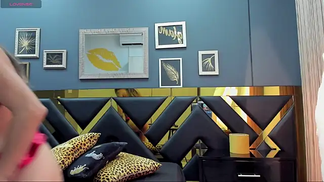 Kaya Tate online show from 11-14-25, 08:18