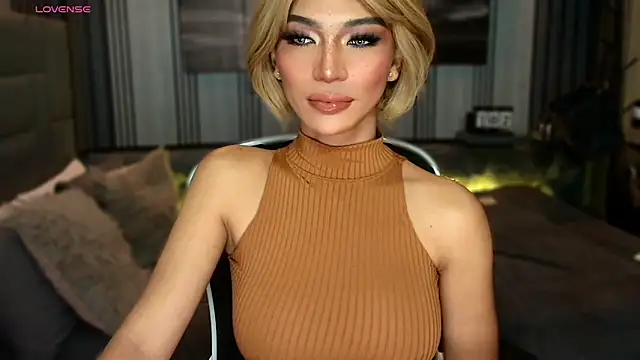 Huntress xxx online show from 03-22-26, 06:39