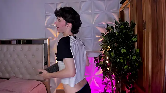 austin rouse online show from 09-18-25, 04:03