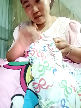 Snapshot of jienrrr chatting on 05-30-26, 01:57 jienrrr online show from 05-30-26, 01:57