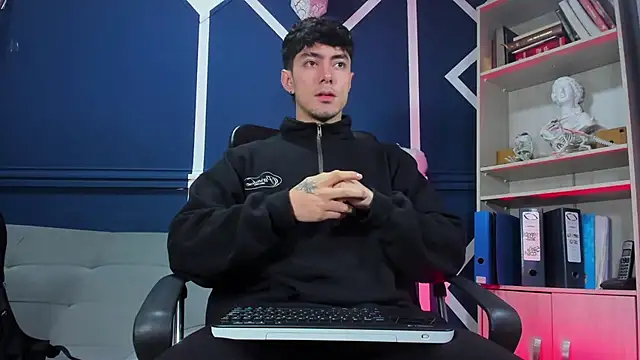 etham wolf  online show from 11-14-25, 11:20