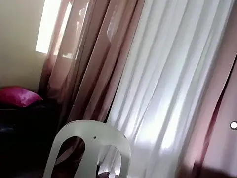 zhillycate online show from 10-16-25, 03:51