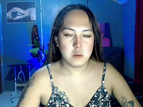 Snapshot of urtranspinay chatting on 10-02-25, 01:51 urtranspinay online show from 10-02-25, 01:51