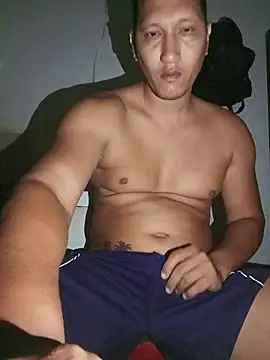 Snapshot of Tom_Hardy11 chatting on 03-19-26, 09:13 Tom Hardy11 online show from 03-19-26, 09:13