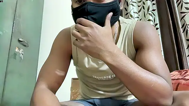 Snapshot of SexyLord07 chatting on 12-20-25, 04:25 SexyLord07 online show from 12-20-25, 04:25