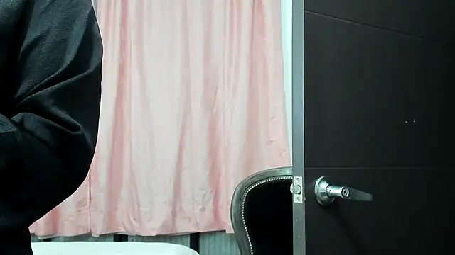 Snapshot of ADHARAMILLER__1111 chatting on 10-31-25, 01:28 ADHARAMILLER 1111 online show from 10-31-25, 01:28