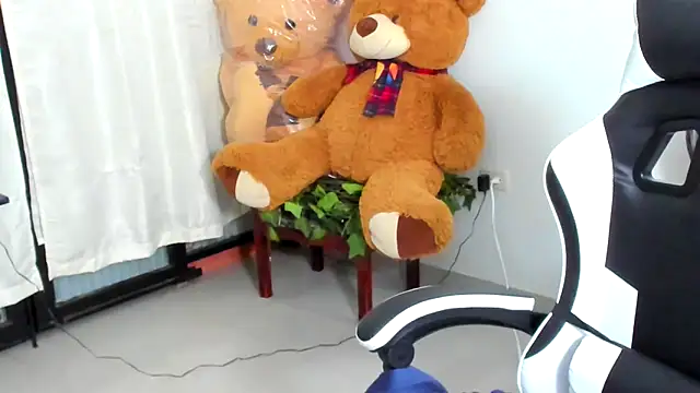 ADHARAMILLER  1111 online show from 04-21-26, 01:42