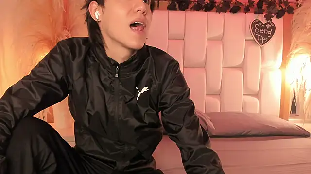 Daphne And Roger online show from 03-03-26, 11:16