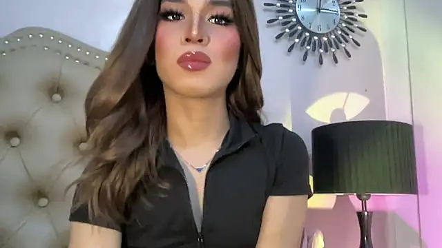 solana imani online show from 10-27-25, 03:49