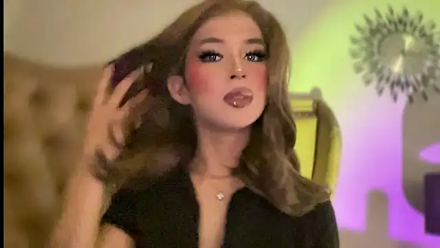 solana imani online show from 06-11-26, 02:15