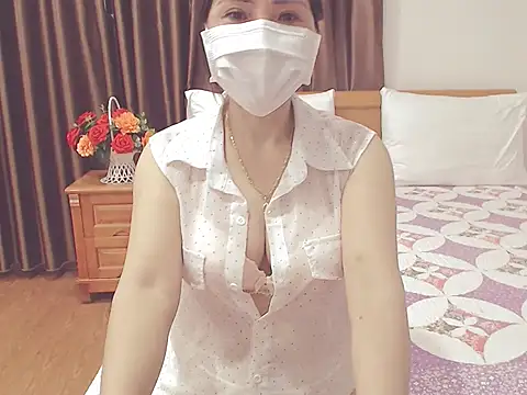 Snapshot of ruby_8x chatting on 10-08-25, 07:33 ruby 8x online show from 10-08-25, 07:33