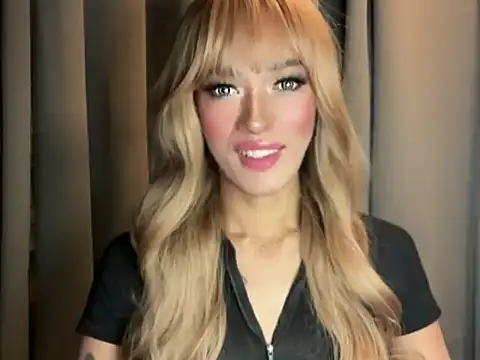 Snapshot of Lust-sluttymira chatting on 10-03-25, 07:44 Lust-sluttymira online show from 10-03-25, 07:44