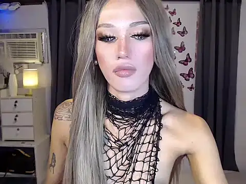 Snapshot of Lust-sluttymira chatting on 04-11-26, 03:16 Lust-sluttymira online show from 04-11-26, 03:16